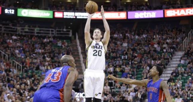 毕包球迷向罗马球迷投掷焰火，毕尔巴鄂竞技官方发文谴责